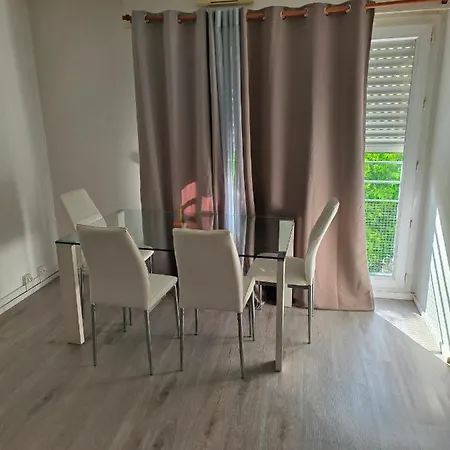 Doul Apartament Nantes